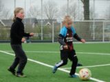 Paas-plezier op sportpark Het Springer voor S.K.N.W.K. JO7-1 en JO9-1 van zaterdag 8 april 2023 (100/240)